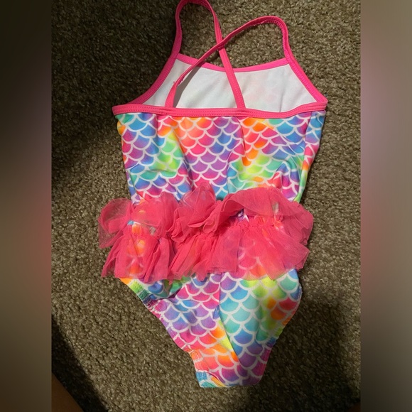 Mermaid bathing suit 🧜🏽‍♀️ - Picture 3 of 3